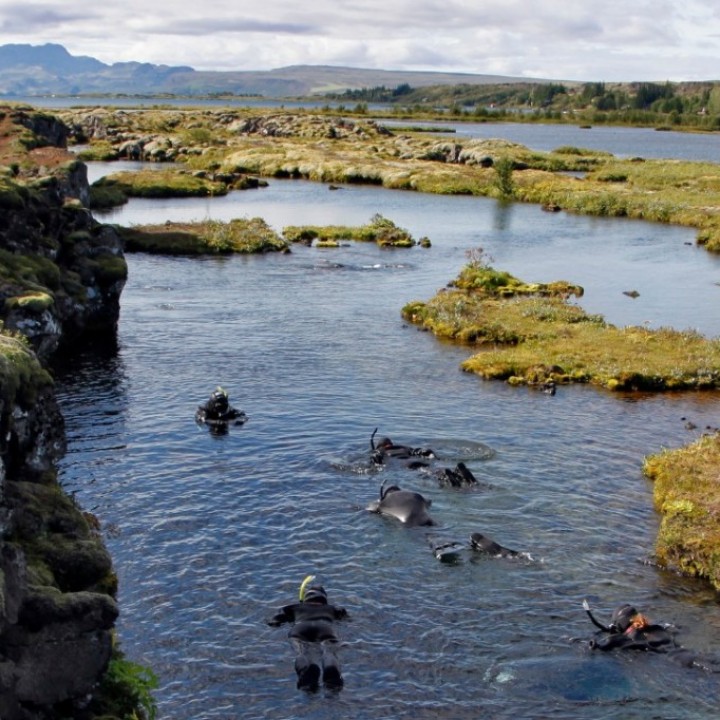 silfra-fissure-iceland-tobiasfriedrich-for-dive.is-720x720.jpg