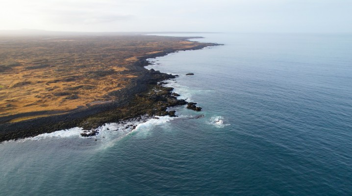 dive-location-ottarsstadir-in-reykjanes-peninsula-iceland-718x400.jpg