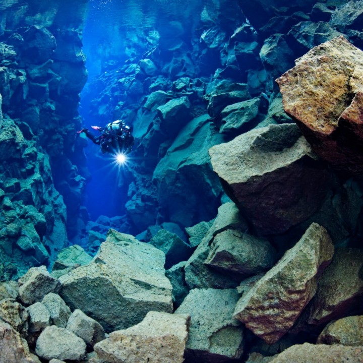 diving-silfra-iceland-tour-gift-card-720x720.jpg