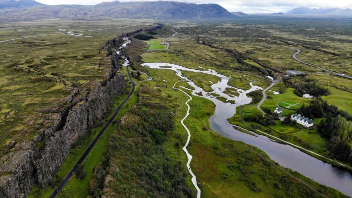 thingvellir-711x400.jpg