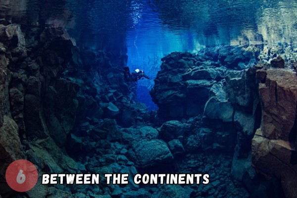 dive.is-diving-silfra-under-the-midnight-sun-between-the-tectonic-plates-between-the-continents-14-600x400.jpg